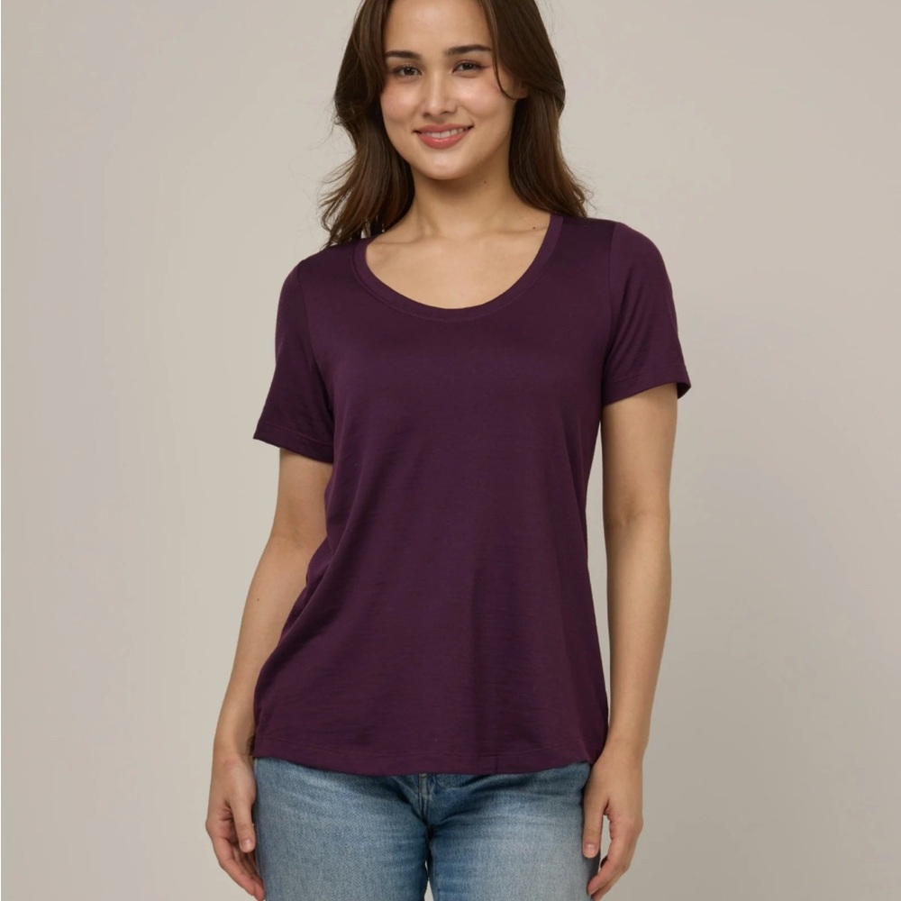 Aritzia Babaton Deep Purple Short Sleeve Scoop Neck Tee
